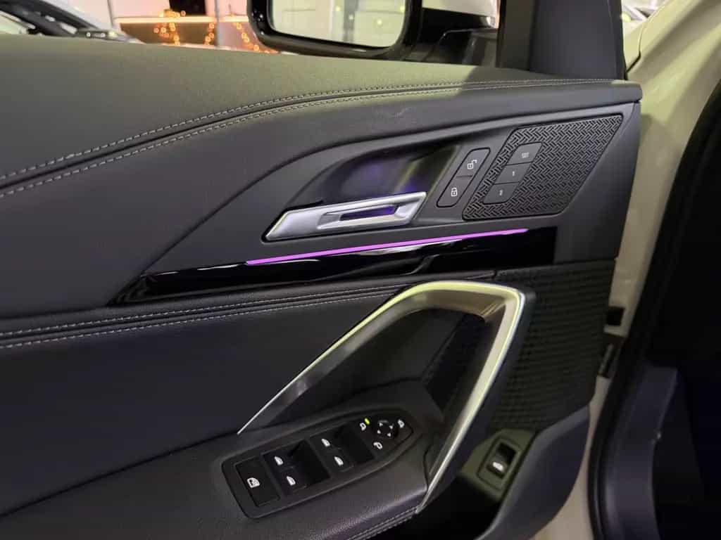 BMW X1 18 i sDrive M Sport / LED / Kamera / Memory 11/2022-photo-9