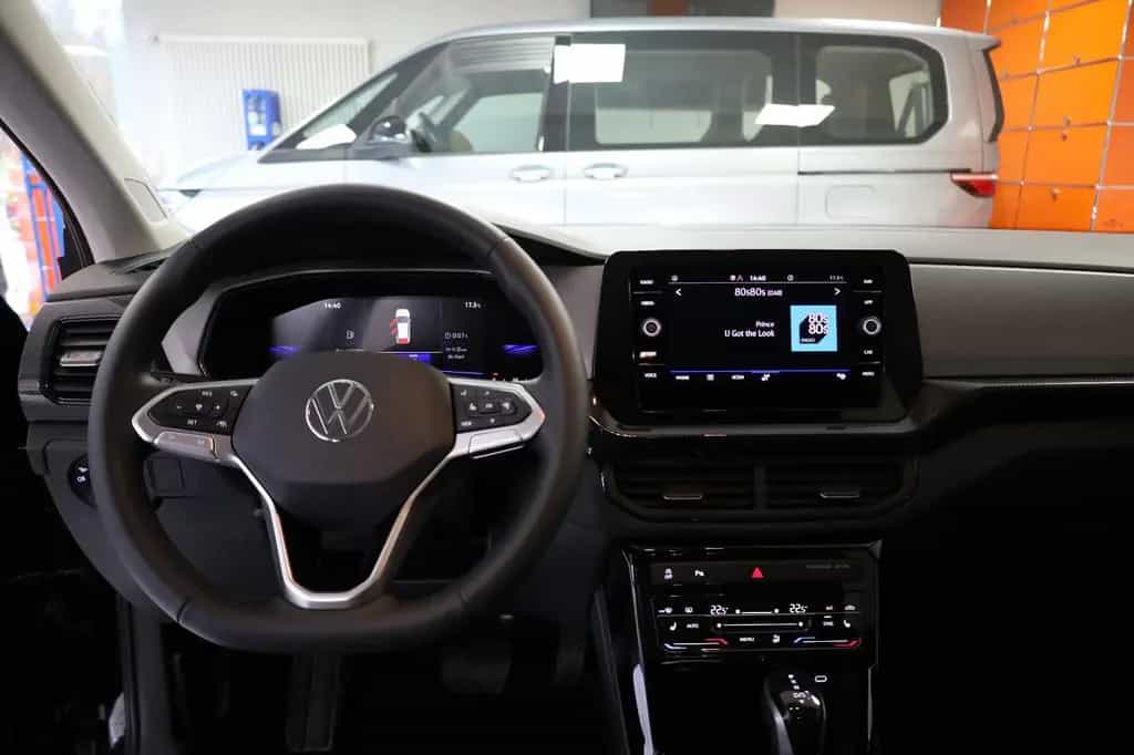 Volkswagen T-Cross 1.0 TSI Life DSG|LED|AHK|2KLIMA|ACC|RFK| 01/2026-photo-21