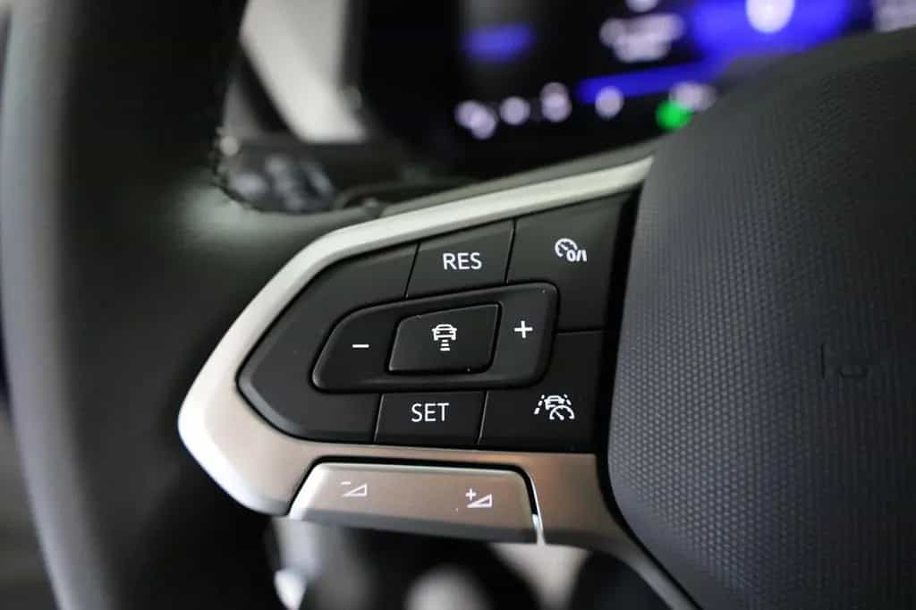 Volkswagen T-Cross 1.0 TSI Life DSG|LED|AHK|2KLIMA|ACC|RFK| 01/2026-photo-22