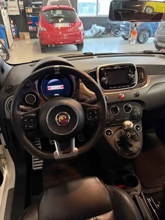 Abarth 595 1.4 Turbo T-Jet 165 CV Turismo 07/2017-photo-4