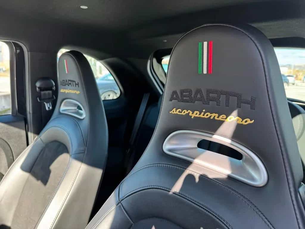 Abarth 595 1.4 Turbo T-Jet 165 CV Scorpioneoro 03/2021-photo-12