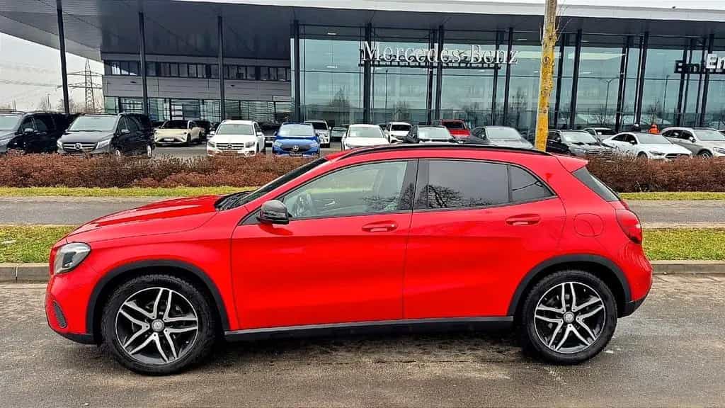 Mercedes-Benz GLA-Class 200 - wie neu- Parkpilot 10/2017-photo-8