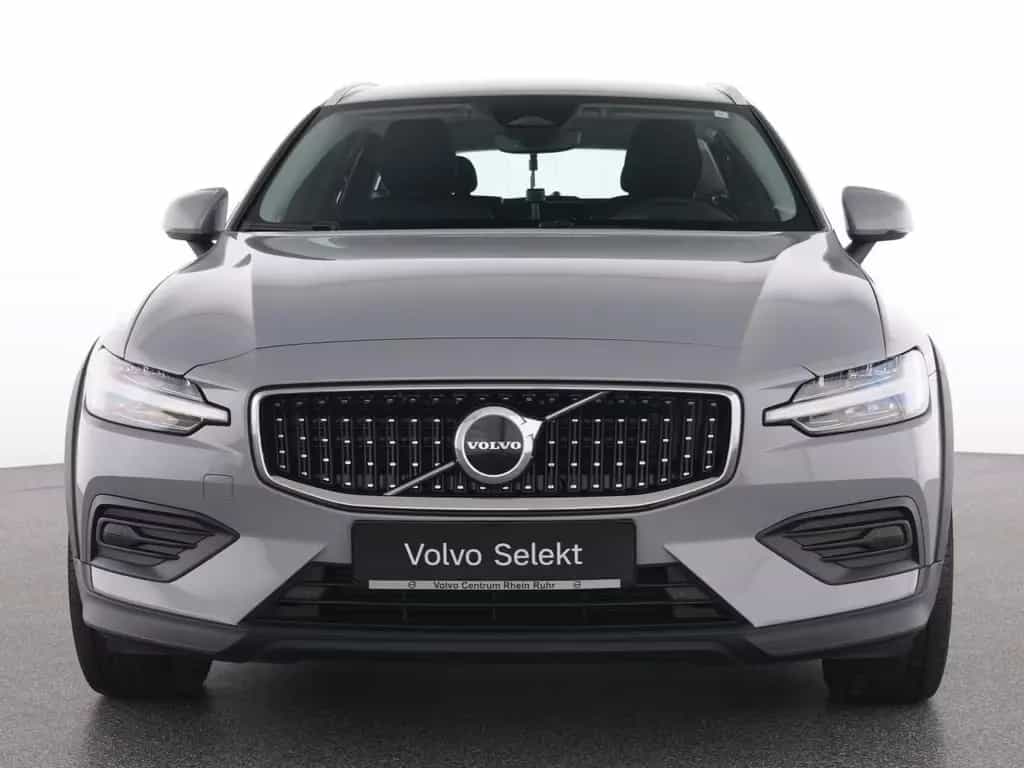 Volvo V60 Cross Country B4 AWD PLUS AHK+WINTERPAK 01/2024-photo-14