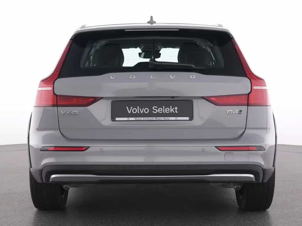 Volvo V60 Cross Country B4 AWD PLUS AHK+WINTERPAK 01/2024-photo-15