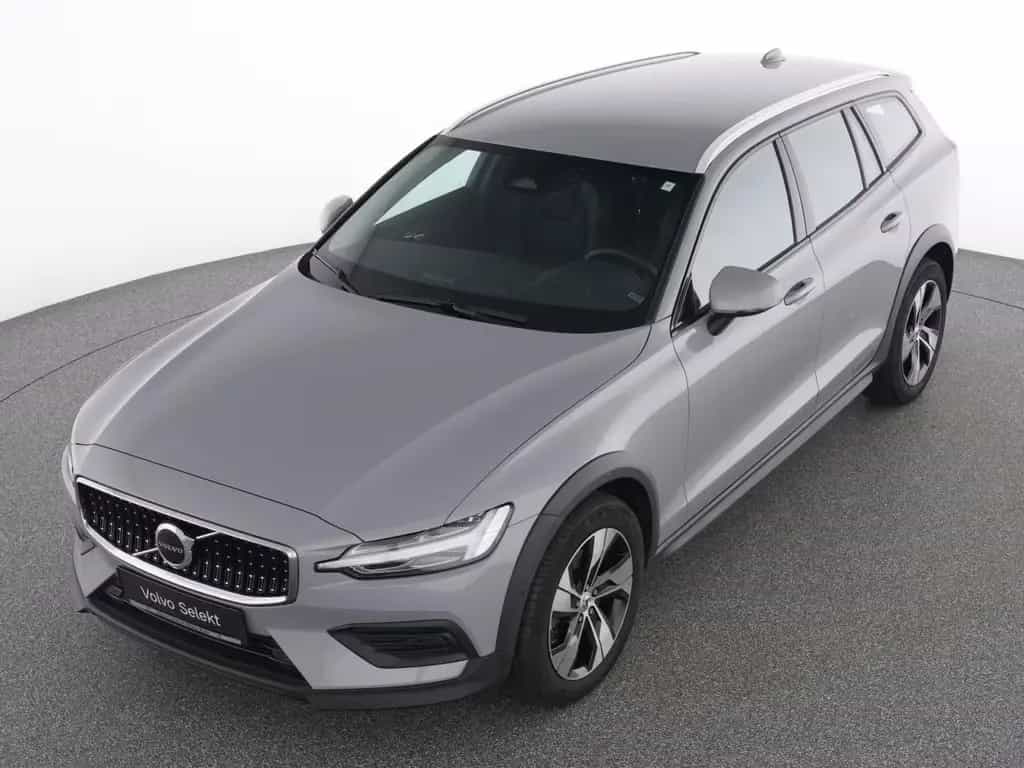 Volvo V60 Cross Country B4 AWD PLUS AHK+WINTERPAK 01/2024-photo-17
