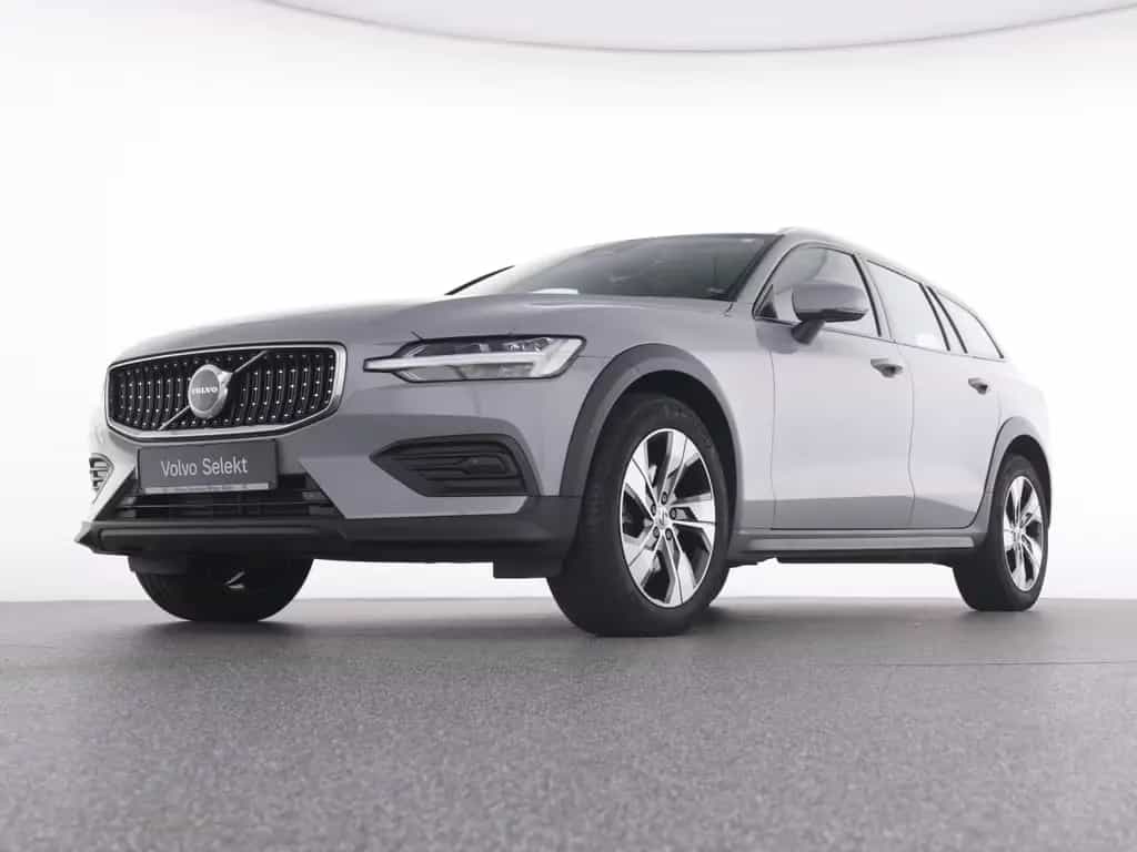 Volvo V60 Cross Country B4 AWD PLUS AHK+WINTERPAK 01/2024-photo-6