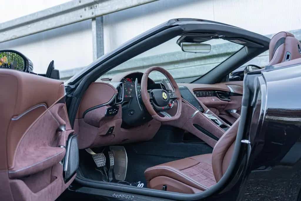 Ferrari Roma Spider *SPECIAL COLOR*VENT*VOLL*LP €345.000 01/2026-photo-15