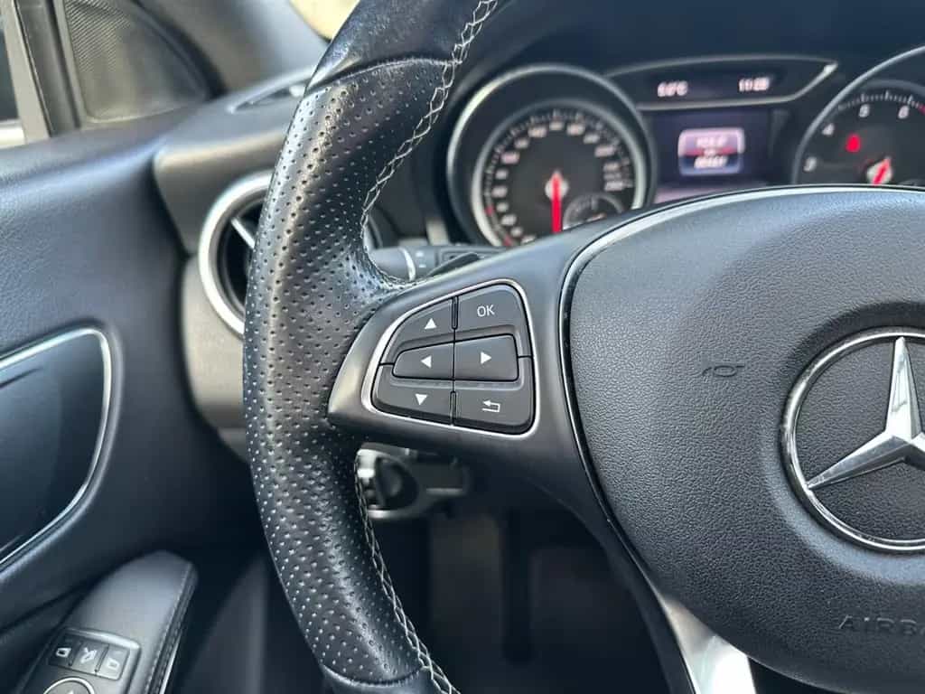 Mercedes-Benz CLA-Class 200 Shooting Brake 7G Urban *LED*StHz*Pano* 10/2018-photo-24