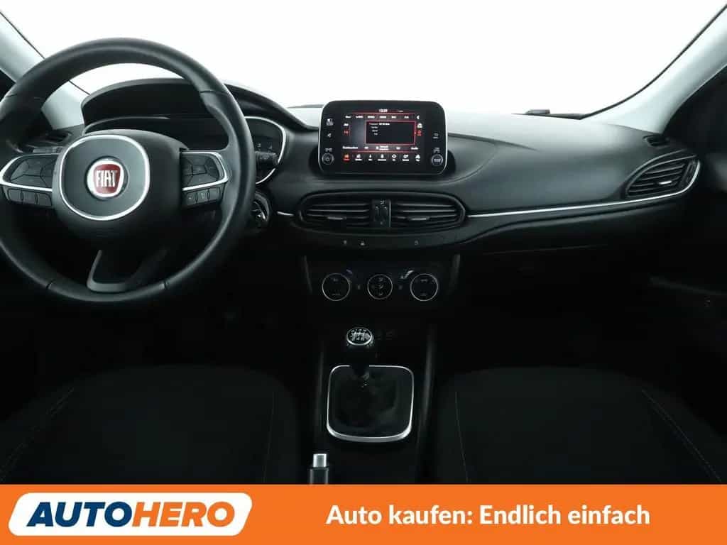 Fiat Tipo 1.6 JTDM Lounge 09/2017-photo-11