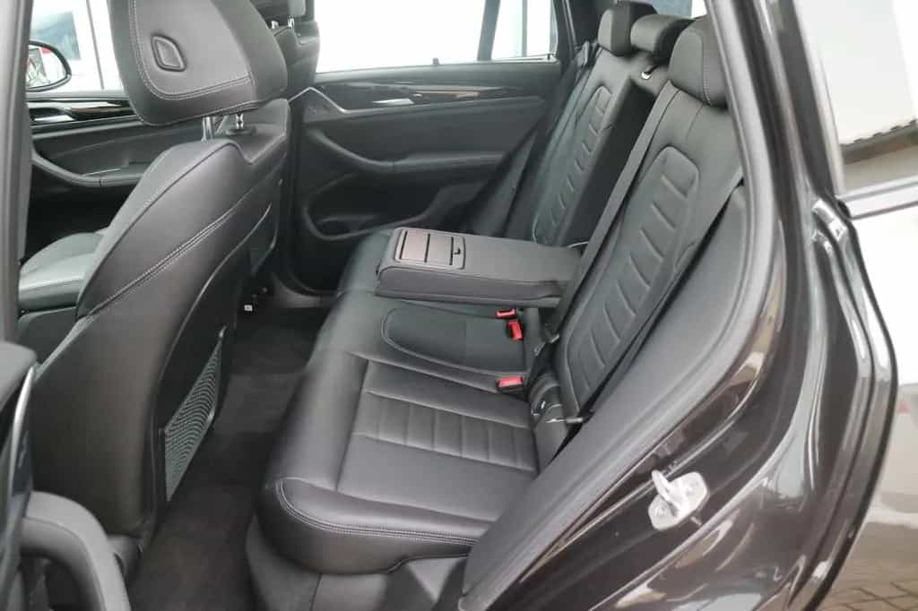 BMW X3 xDrive 30 d-M-Sport-PANO-Vollleder-ALU-19 12/2022-photo-12