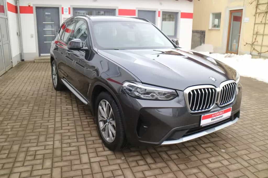 BMW X3 xDrive 30 d-M-Sport-PANO-Vollleder-ALU-19 12/2022-photo-2