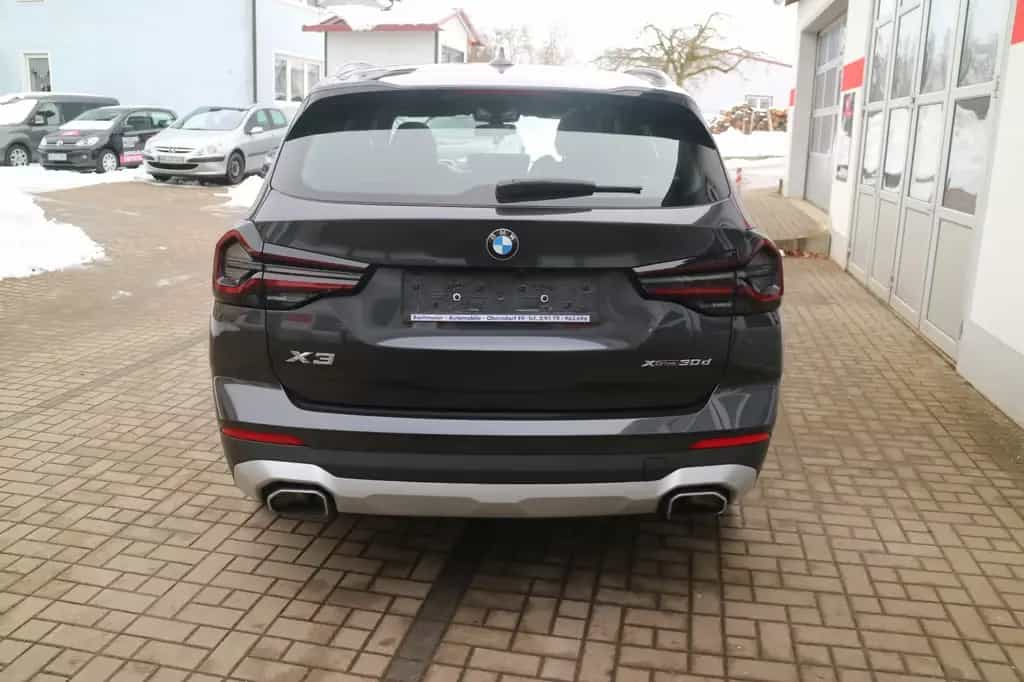 BMW X3 xDrive 30 d-M-Sport-PANO-Vollleder-ALU-19 12/2022-photo-8
