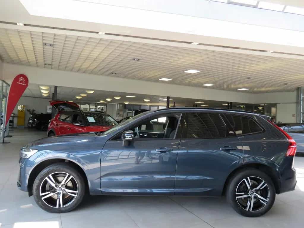 Volvo XC60 2.0 R Design AWD *Navi*Cam*Schiebedach*Soun 03/2022-photo-4