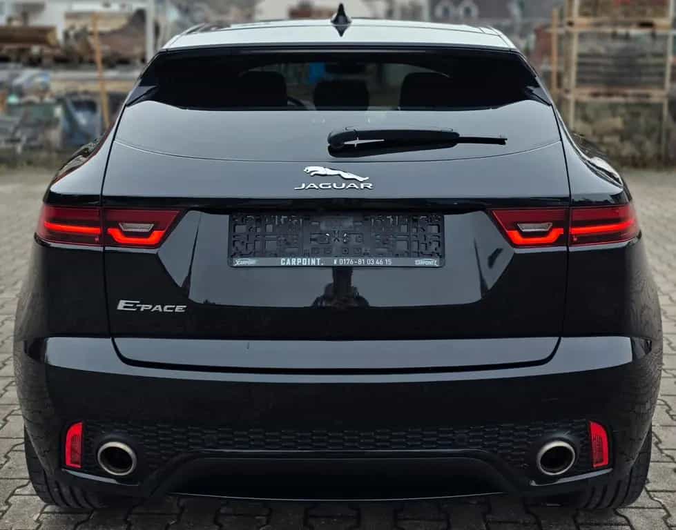 Jaguar E-Pace R-DYNAMIC S 4WD/LED/NAV/ACC/KAMERA/LKA/SH 10/2020-photo-4