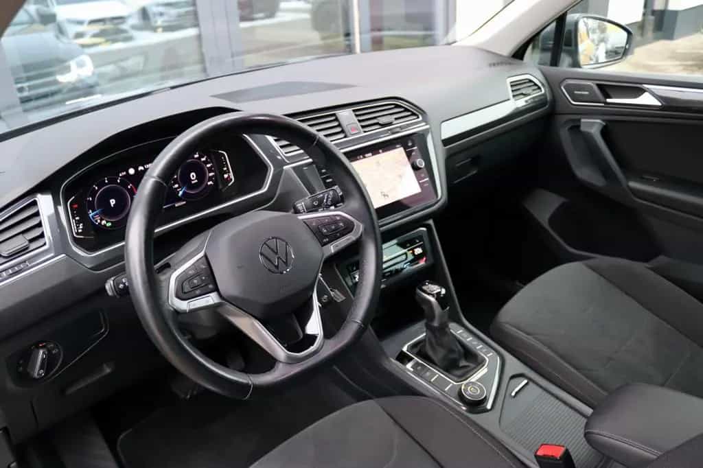 Volkswagen Tiguan Elegance 4Motion Standhzg Harman-K Matrix 07/2021-photo-16