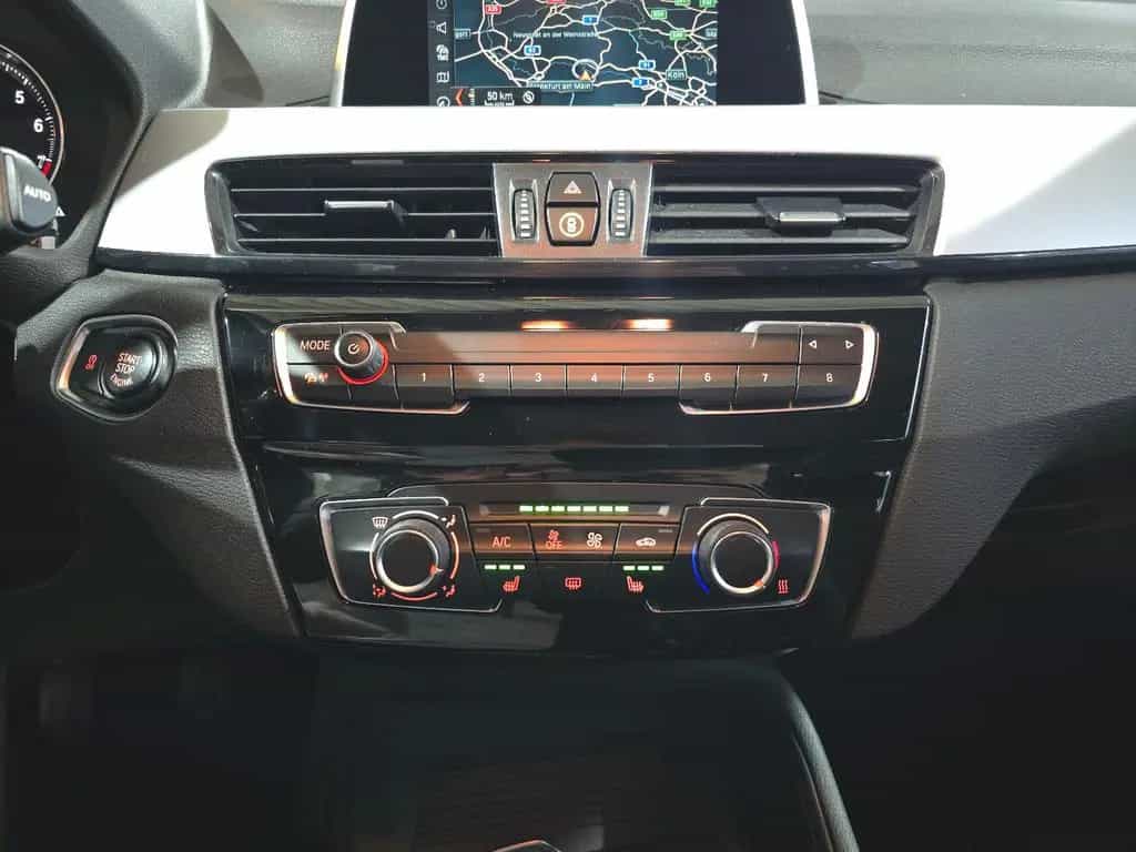 BMW X1 sDrive 18 i+NAVI+KLIMA+SHZ+PDC+TÜV 11/27+ 10/2018-photo-10