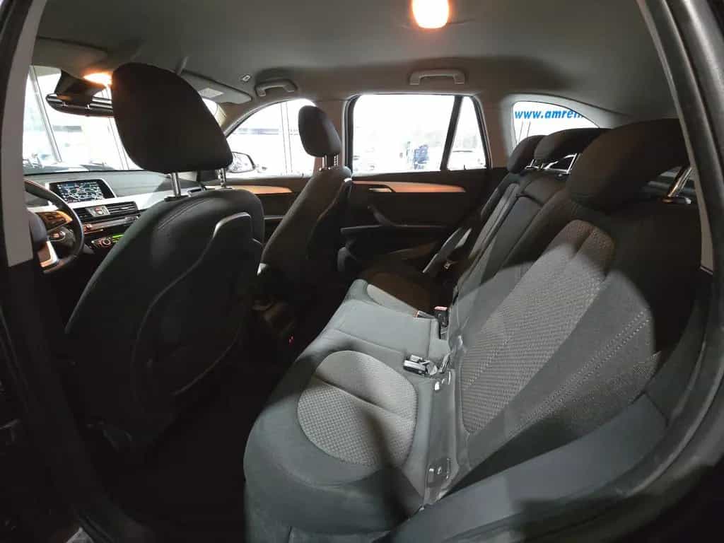 BMW X1 sDrive 18 i+NAVI+KLIMA+SHZ+PDC+TÜV 11/27+ 10/2018-photo-12