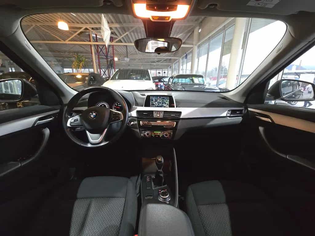 BMW X1 sDrive 18 i+NAVI+KLIMA+SHZ+PDC+TÜV 11/27+ 10/2018-photo-2