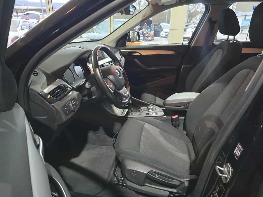 BMW X1 sDrive 18 i+NAVI+KLIMA+SHZ+PDC+TÜV 11/27+ 10/2018-photo-7