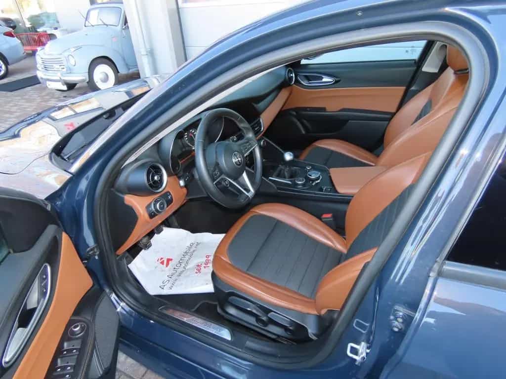 Alfa Romeo Giulia 2.2 JTDM 2.Hd*Bi-Xen*Navi*SHZ*PDC 08/2018-photo-6