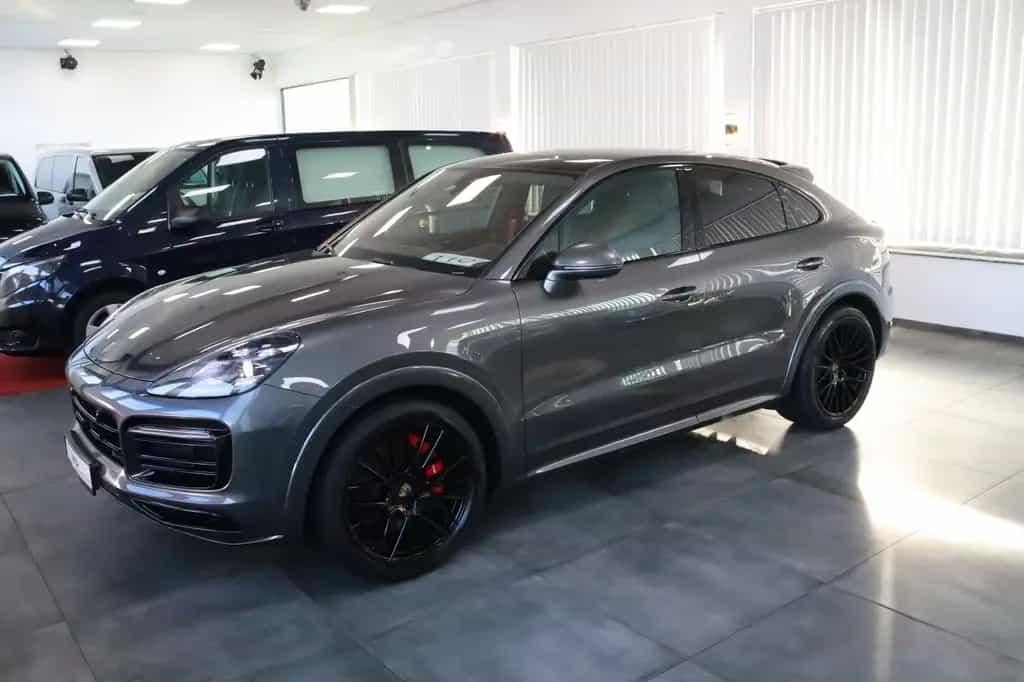 Porsche Cayenne Coupe GTS * 1.HAND + MEGA OPTIK * 11/2021-photo-0