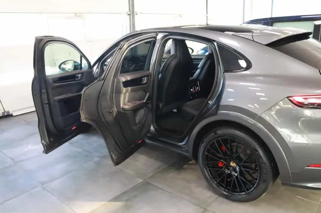 Porsche Cayenne Coupe GTS * 1.HAND + MEGA OPTIK * 11/2021-photo-10