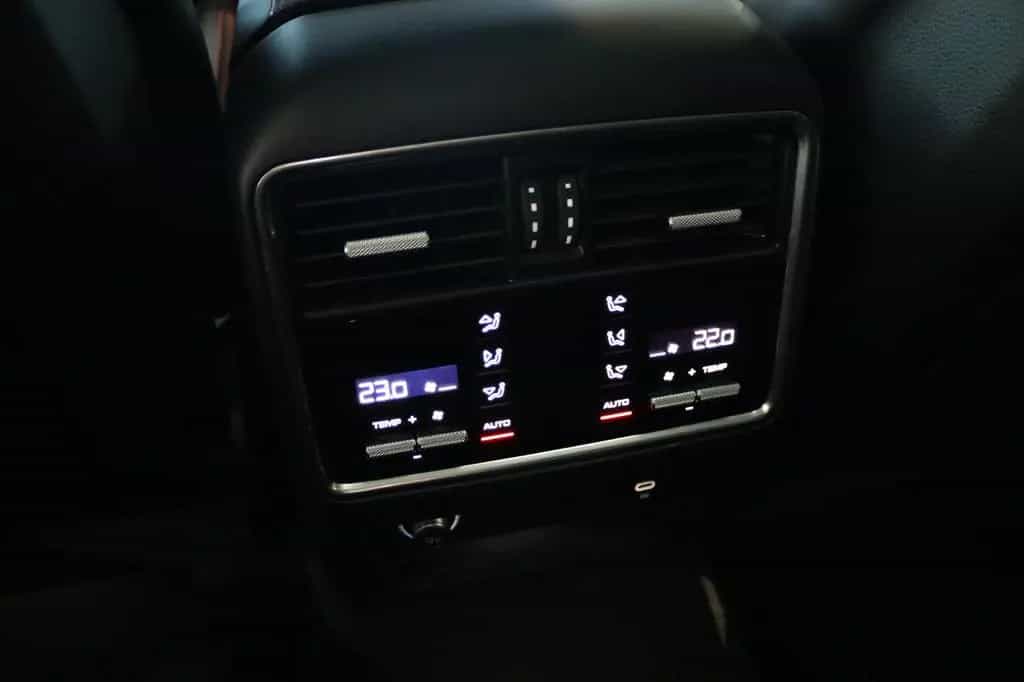 Porsche Cayenne Coupe GTS * 1.HAND + MEGA OPTIK * 11/2021-photo-26