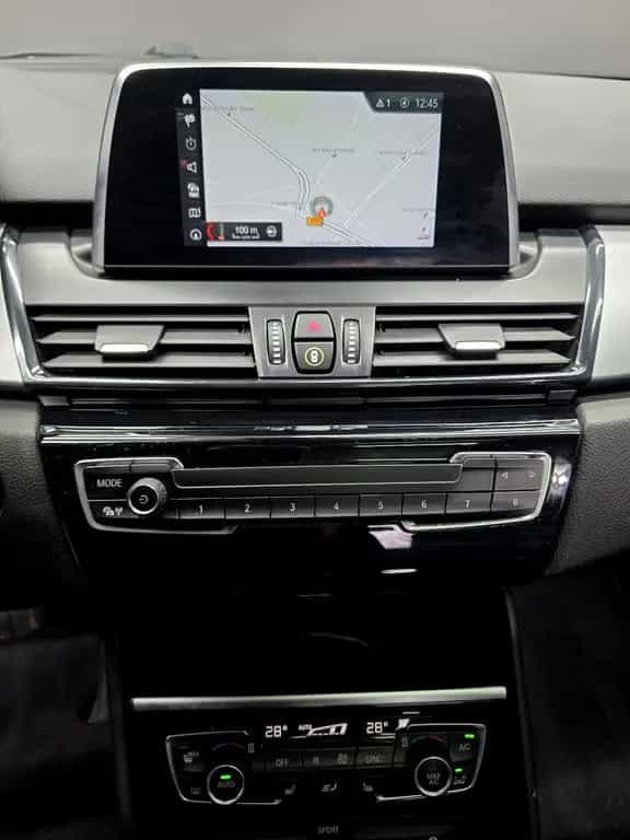 BMW 220 Active Tourer , AUTOMATIK, PANORAMA, NAVI,PDC 05/2019-photo-19