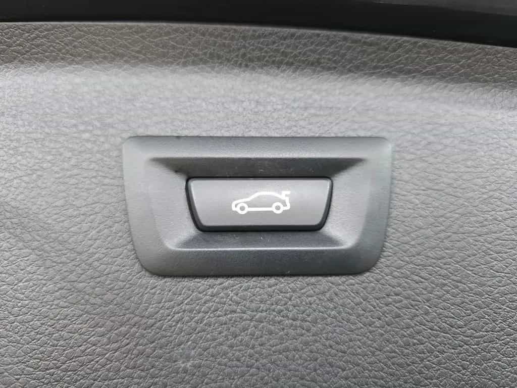 BMW 220 Active Tourer , AUTOMATIK, PANORAMA, NAVI,PDC 05/2019-photo-21