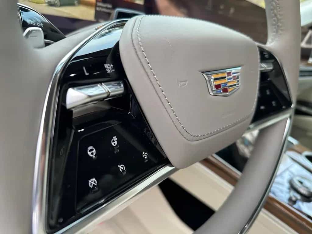 Cadillac Escalade ESV Platinum Luxury 2026 24" Exec.Seat null-photo-17