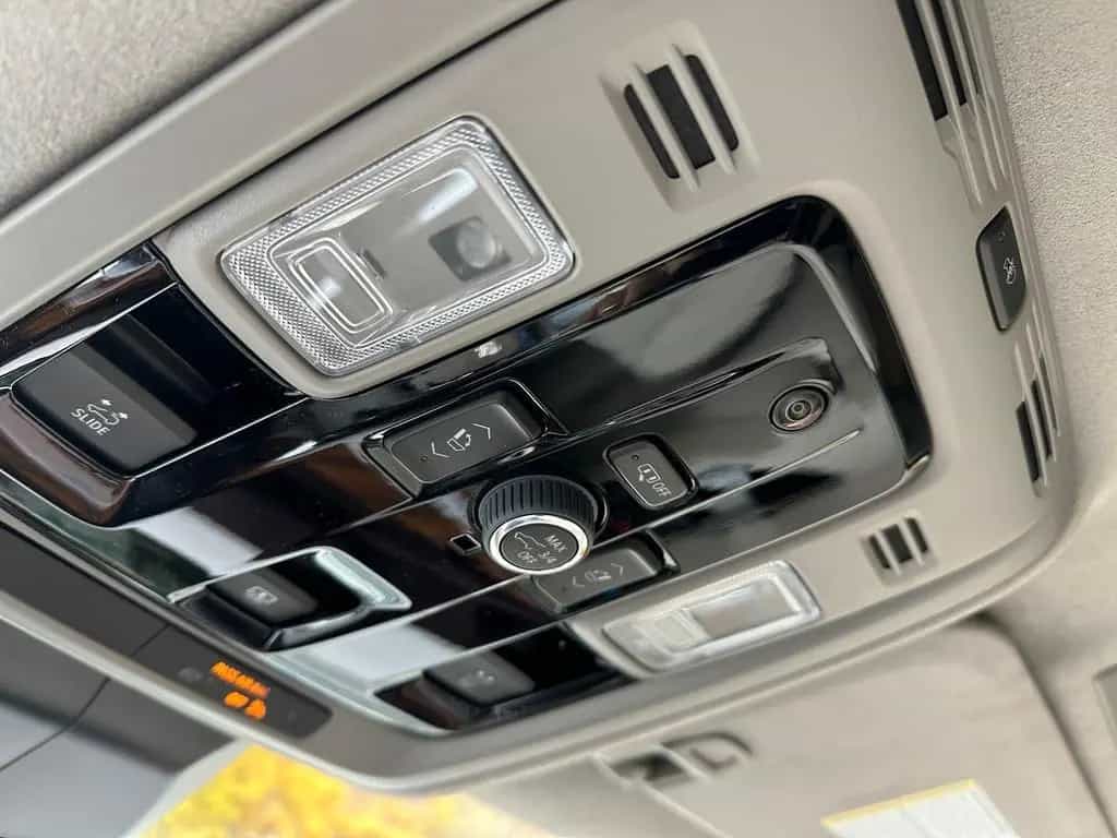 Cadillac Escalade ESV Platinum Luxury 2026 24" Exec.Seat null-photo-25