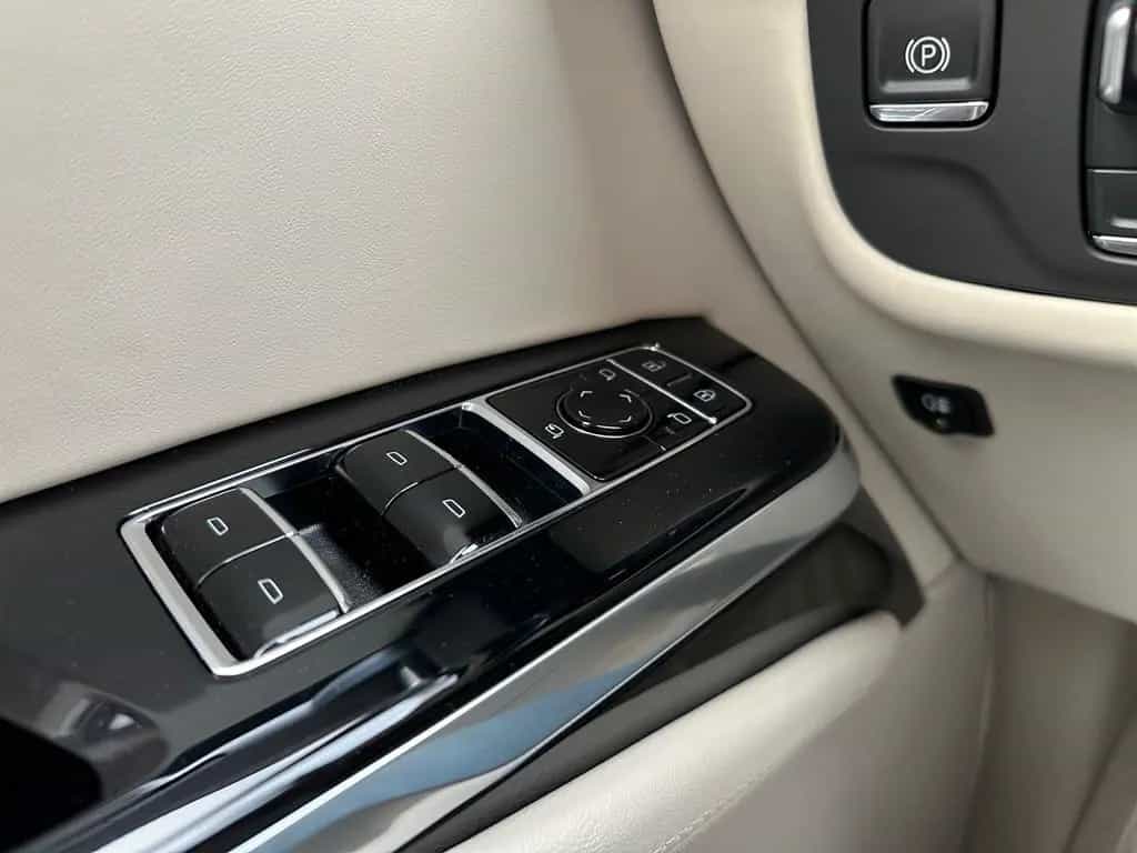 Cadillac Escalade ESV Platinum Luxury 2026 24" Exec.Seat null-photo-31