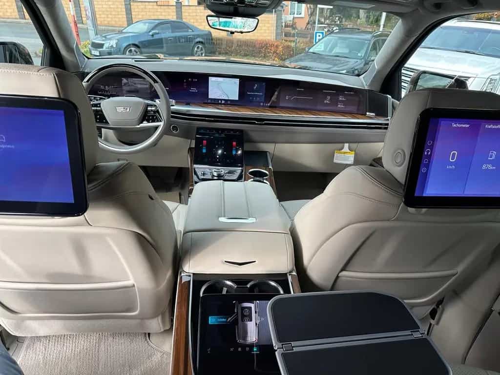 Cadillac Escalade ESV Platinum Luxury 2026 24" Exec.Seat null-photo-35