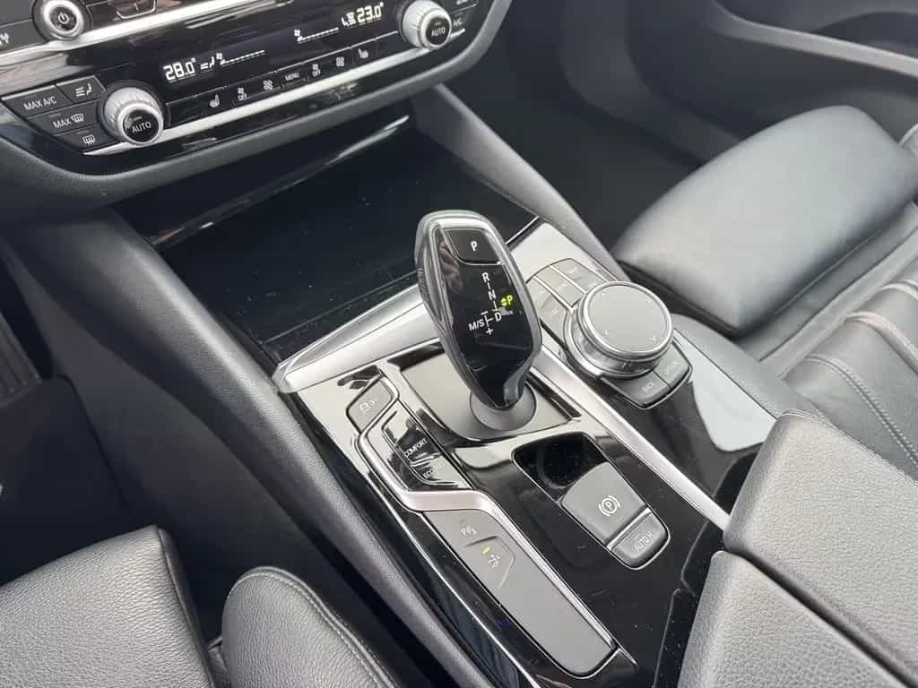 BMW 630 Gran Turismo i+Sport Line+ACC+LED+Head-Up+AH 02/2018-photo-12