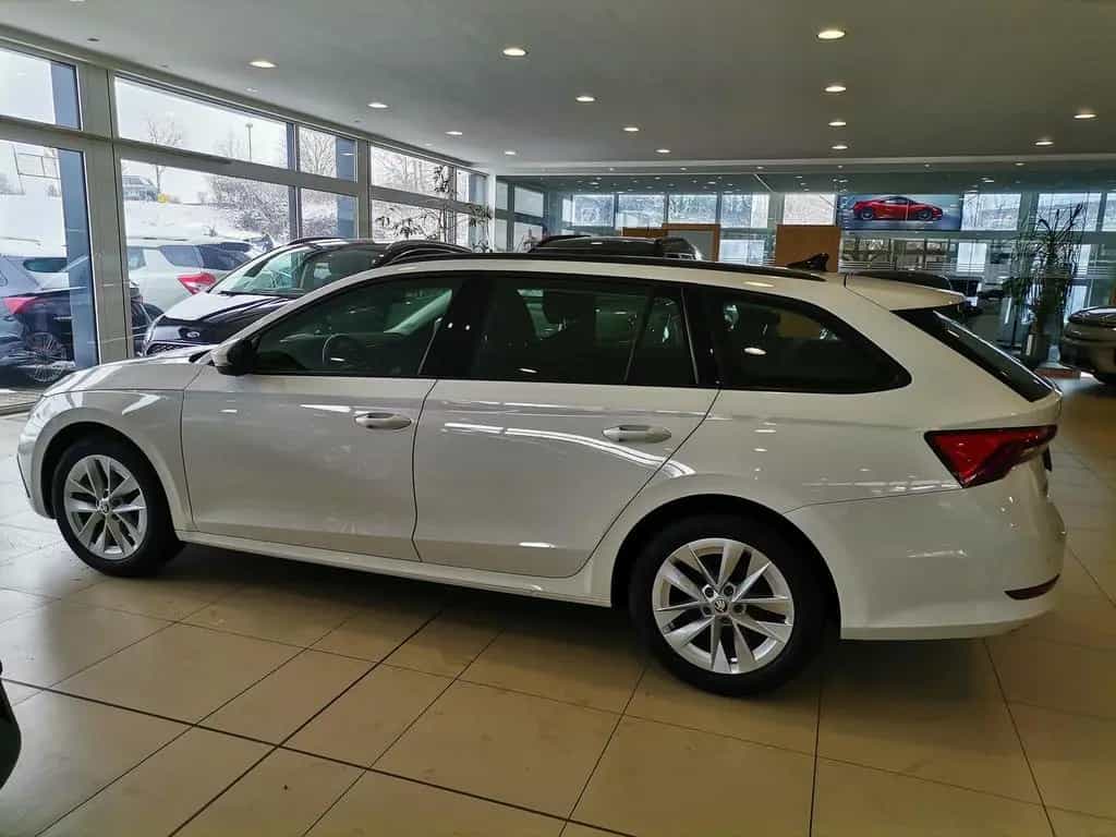 Skoda Octavia 2.0 TDI DSG Ambition LED|Navi|virt.Cock. 10/2022-photo-2