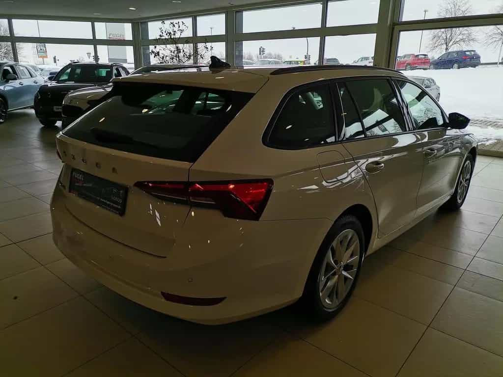 Skoda Octavia 2.0 TDI DSG Ambition LED|Navi|virt.Cock. 10/2022-photo-5