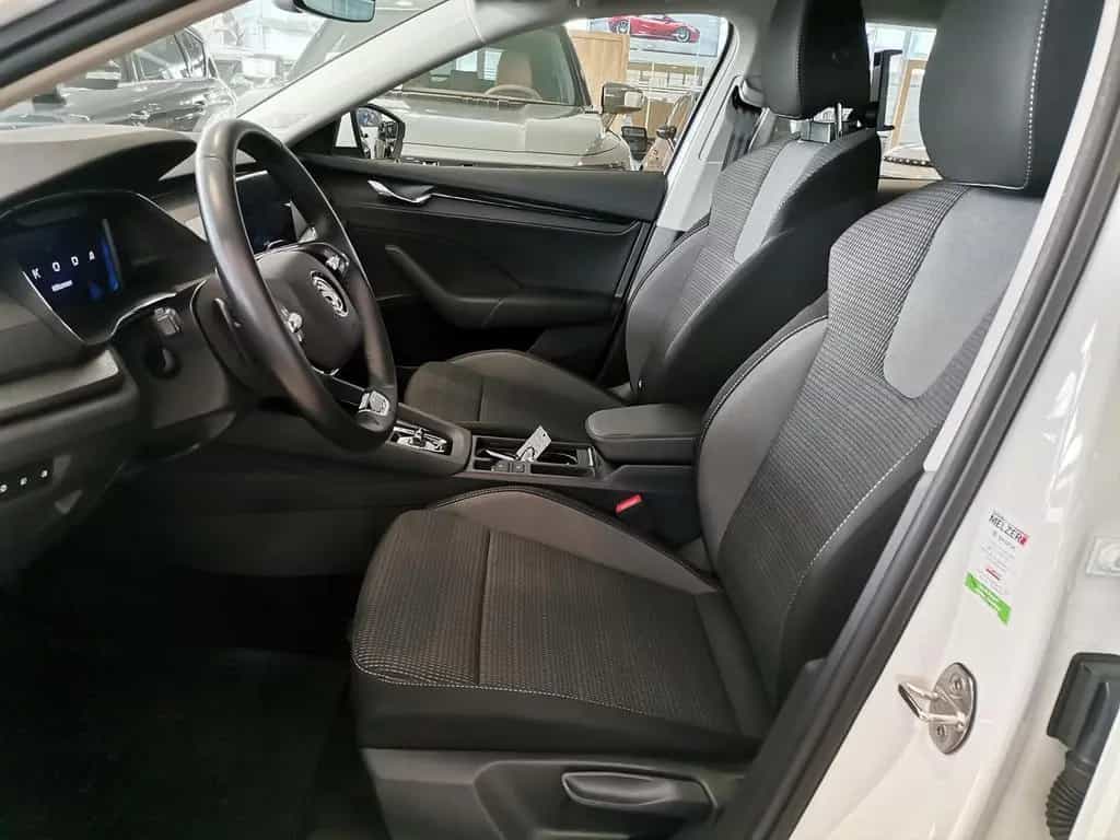 Skoda Octavia 2.0 TDI DSG Ambition LED|Navi|virt.Cock. 10/2022-photo-9