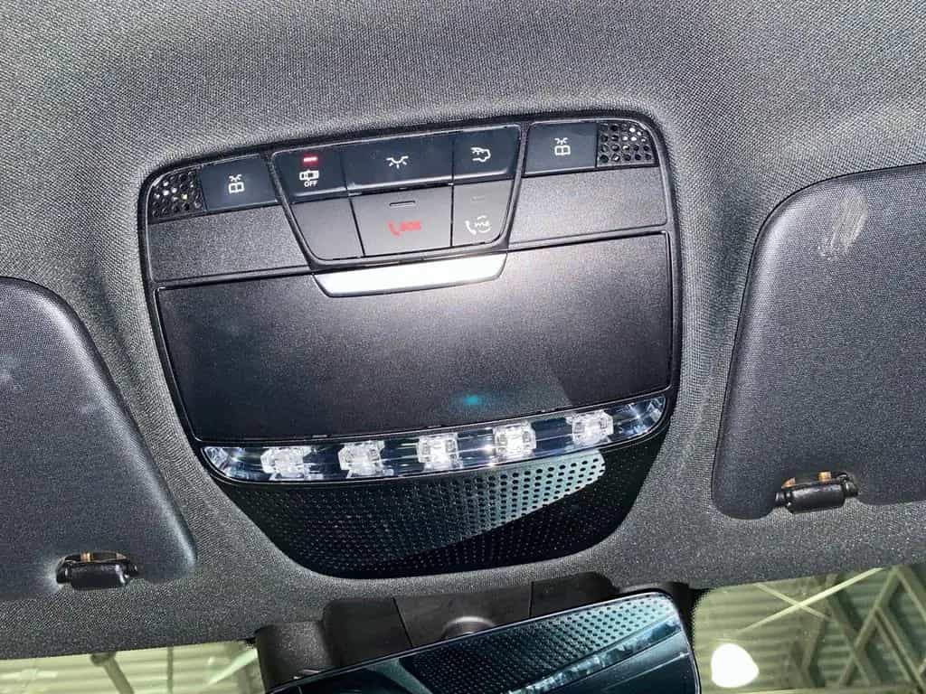 Mercedes-Benz C 300 T AMG+MBUX+Ambiente+Mbeam+CarPlay+AHK 03/2021-photo-17