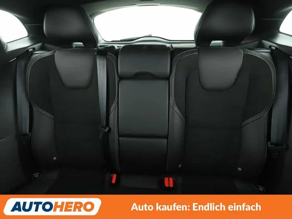 Volvo 1.5 R-Design Aut.*NAVI*LED*ACC*PDC*SHZ*KLIMA* 07/2019-photo-15
