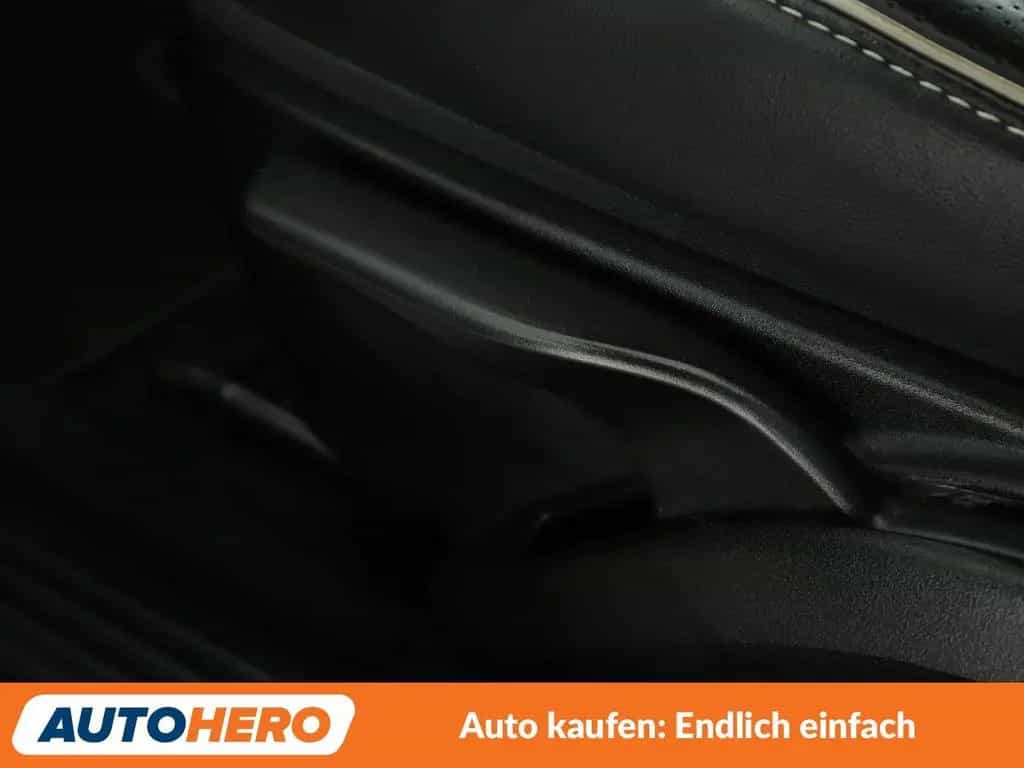 Volvo 1.5 R-Design Aut.*NAVI*LED*ACC*PDC*SHZ*KLIMA* 07/2019-photo-27