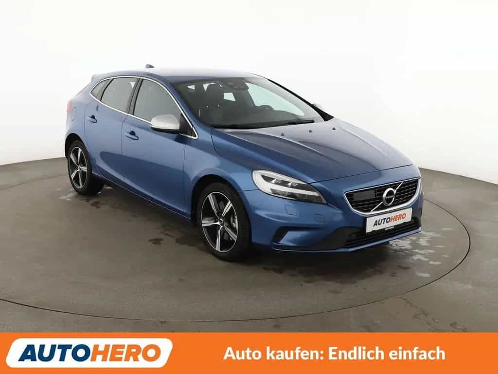 Volvo 1.5 R-Design Aut.*NAVI*LED*ACC*PDC*SHZ*KLIMA* 07/2019-photo-7