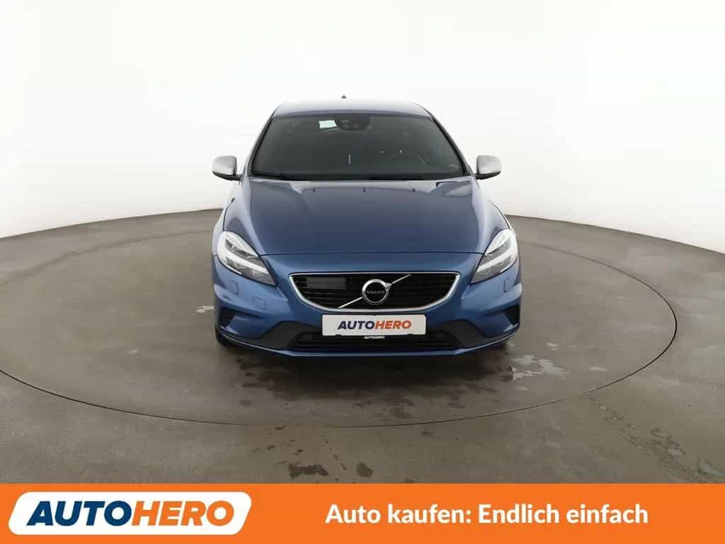 Volvo 1.5 R-Design Aut.*NAVI*LED*ACC*PDC*SHZ*KLIMA* 07/2019-photo-8