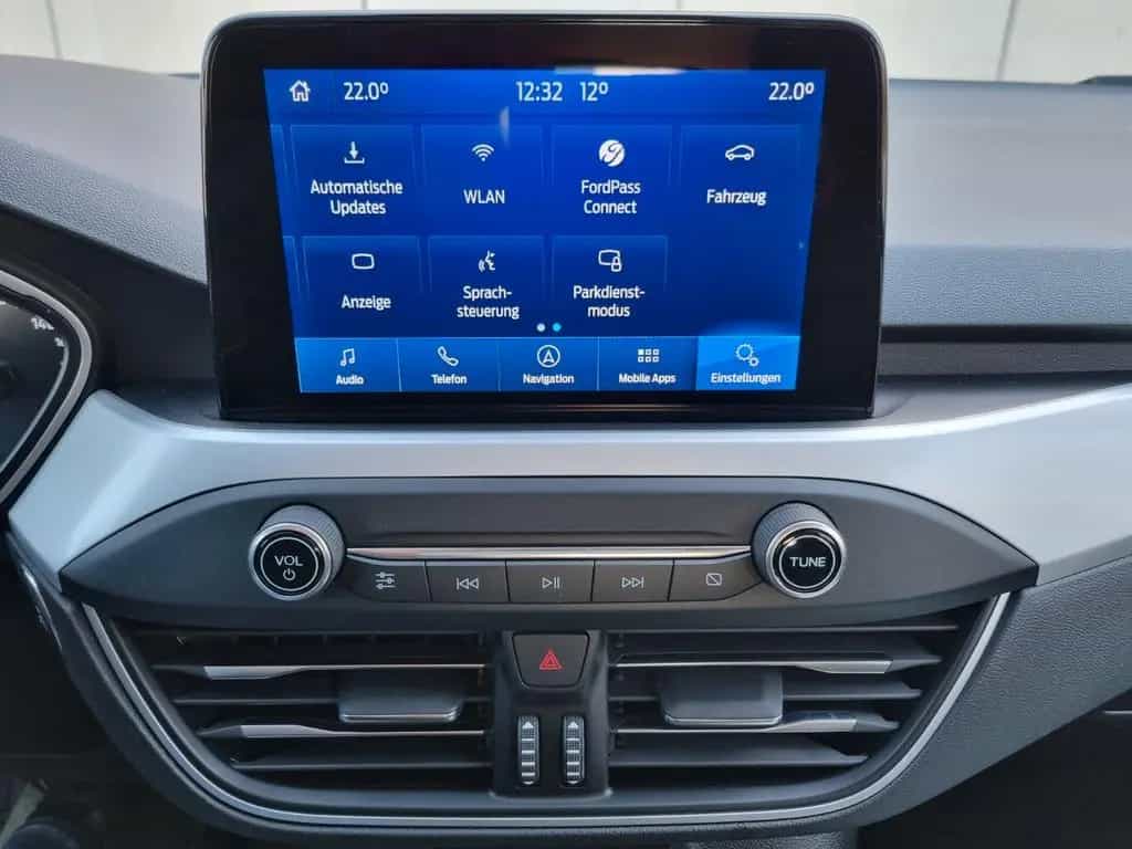 Ford Focus Turnier Cool & Connect ACC*TWA*RFK*el. HK 03/2021-photo-9