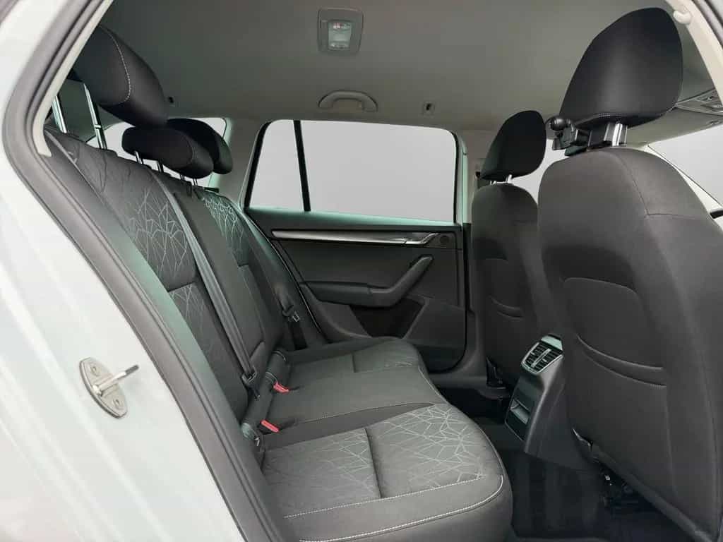 Skoda Octavia COMBI DSG CLEVER, ACC, DAB, LENKRADHEIZ. 03/2019-photo-13