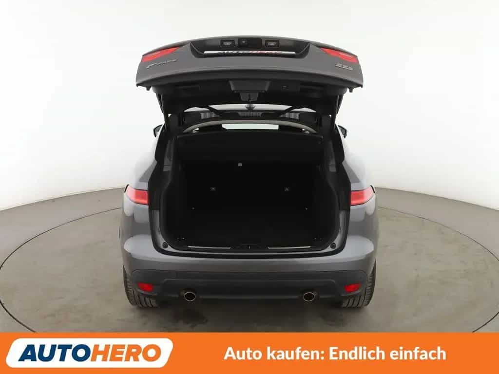 Jaguar F-Pace 25t Prestige AWD Aut.*NAVI*XENON*CAM*ACC* 03/2019-photo-16