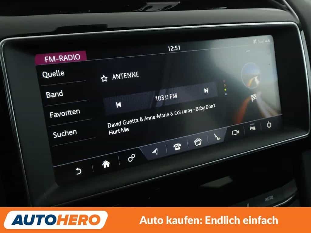 Jaguar F-Pace 25t Prestige AWD Aut.*NAVI*XENON*CAM*ACC* 03/2019-photo-22