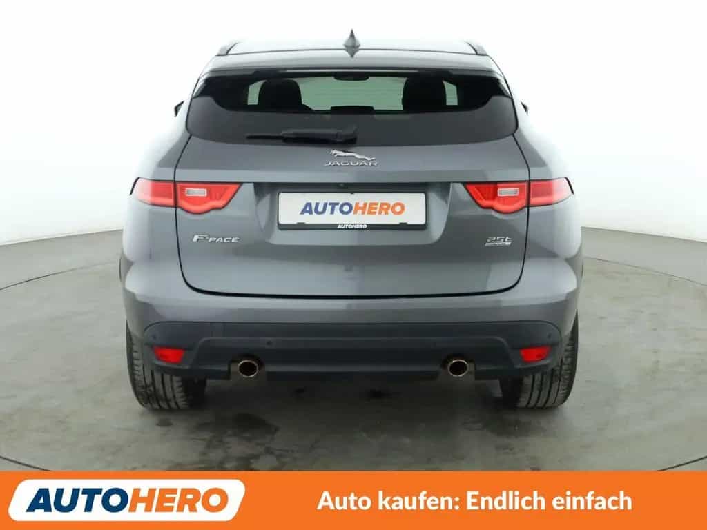 Jaguar F-Pace 25t Prestige AWD Aut.*NAVI*XENON*CAM*ACC* 03/2019-photo-4
