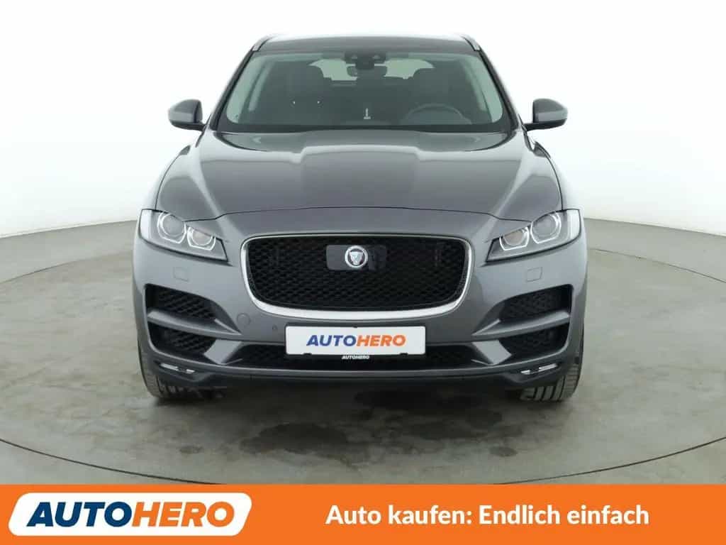 Jaguar F-Pace 25t Prestige AWD Aut.*NAVI*XENON*CAM*ACC* 03/2019-photo-8