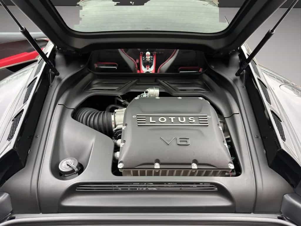 Lotus Emira V6 First Edition 11/2022-photo-16