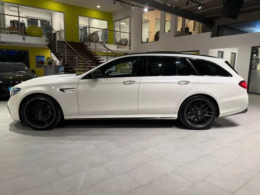 Mercedes-Benz E-Class 63 AMG T-Modell 4Matic*Pano*Memory*Head-up* 03/2018-photo-0
